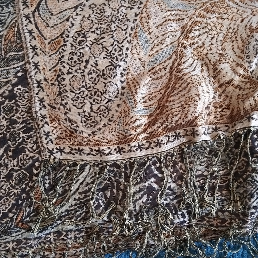 Reversible Brown and Gold Pashmina